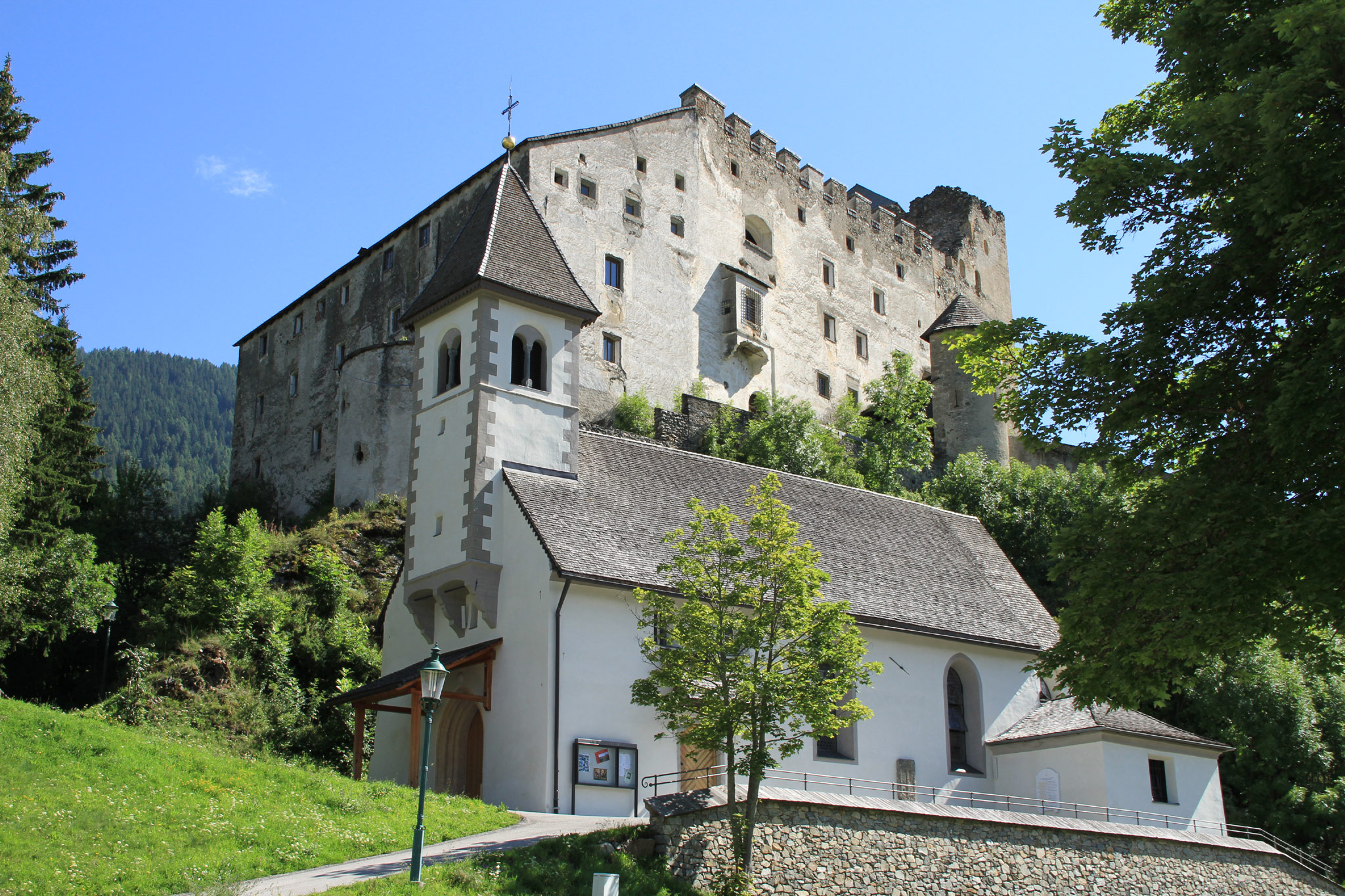 Burg Heinfels, Panzendorf